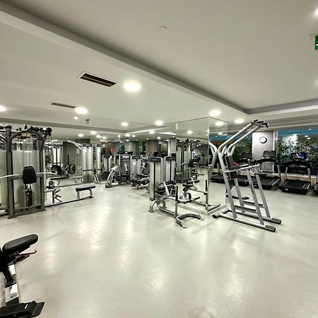 Ramada By Wyndham Istanbul Merter Εξωτερικό φωτογραφία The gym at the hotel