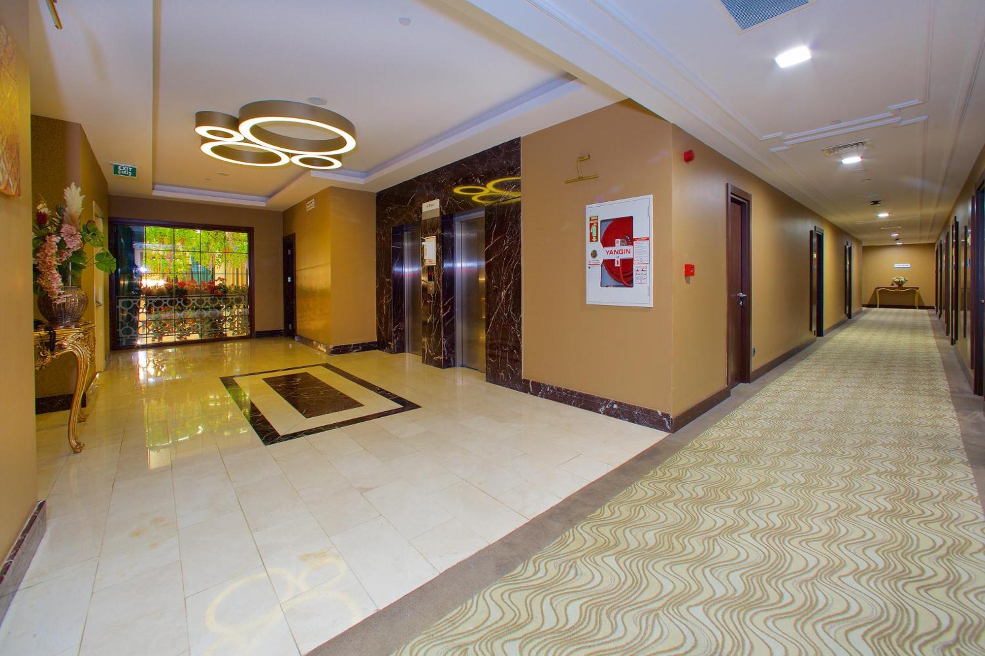Ramada By Wyndham Istanbul Merter Εξωτερικό φωτογραφία