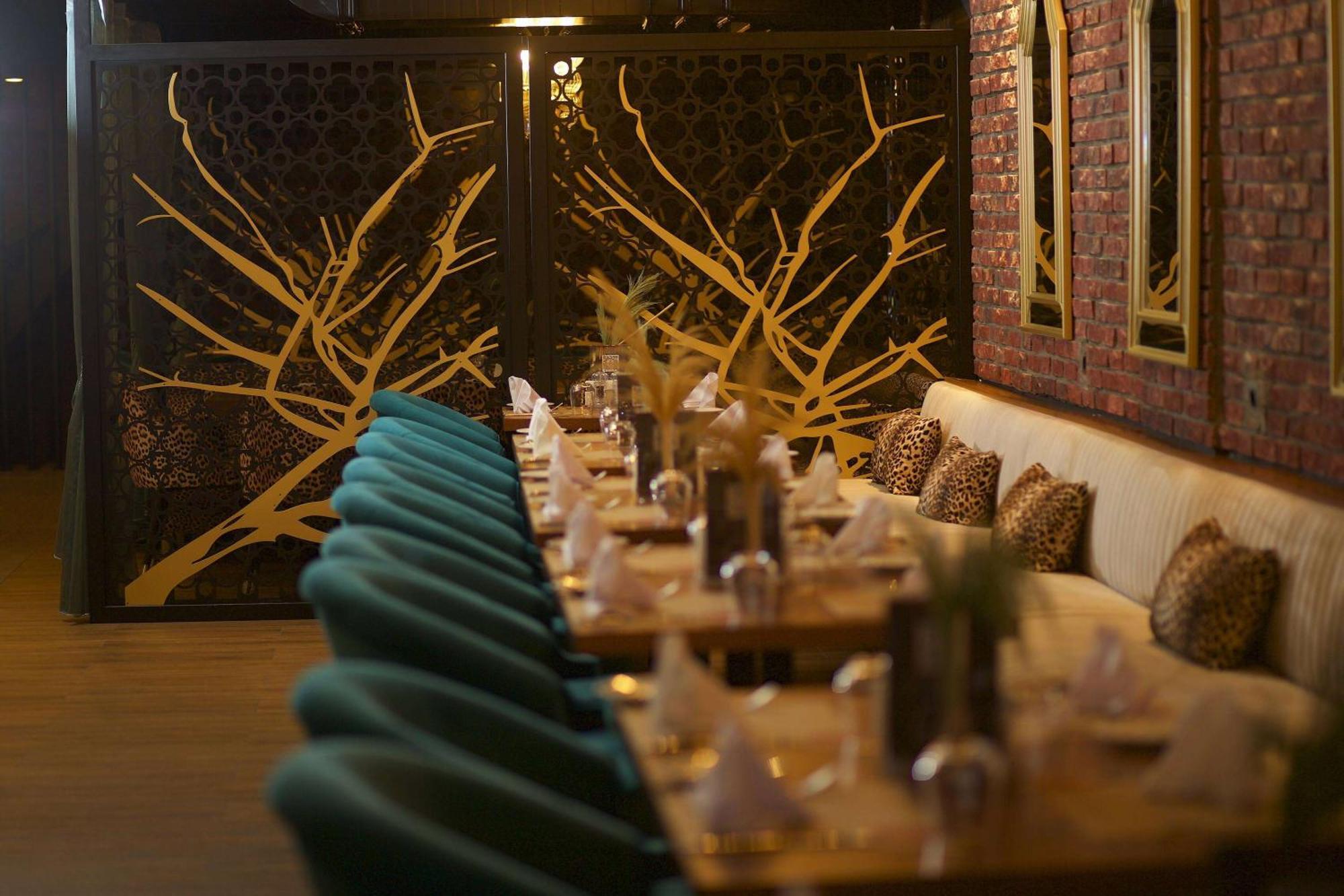 Ramada By Wyndham Istanbul Merter Εξωτερικό φωτογραφία Interior of the restaurant