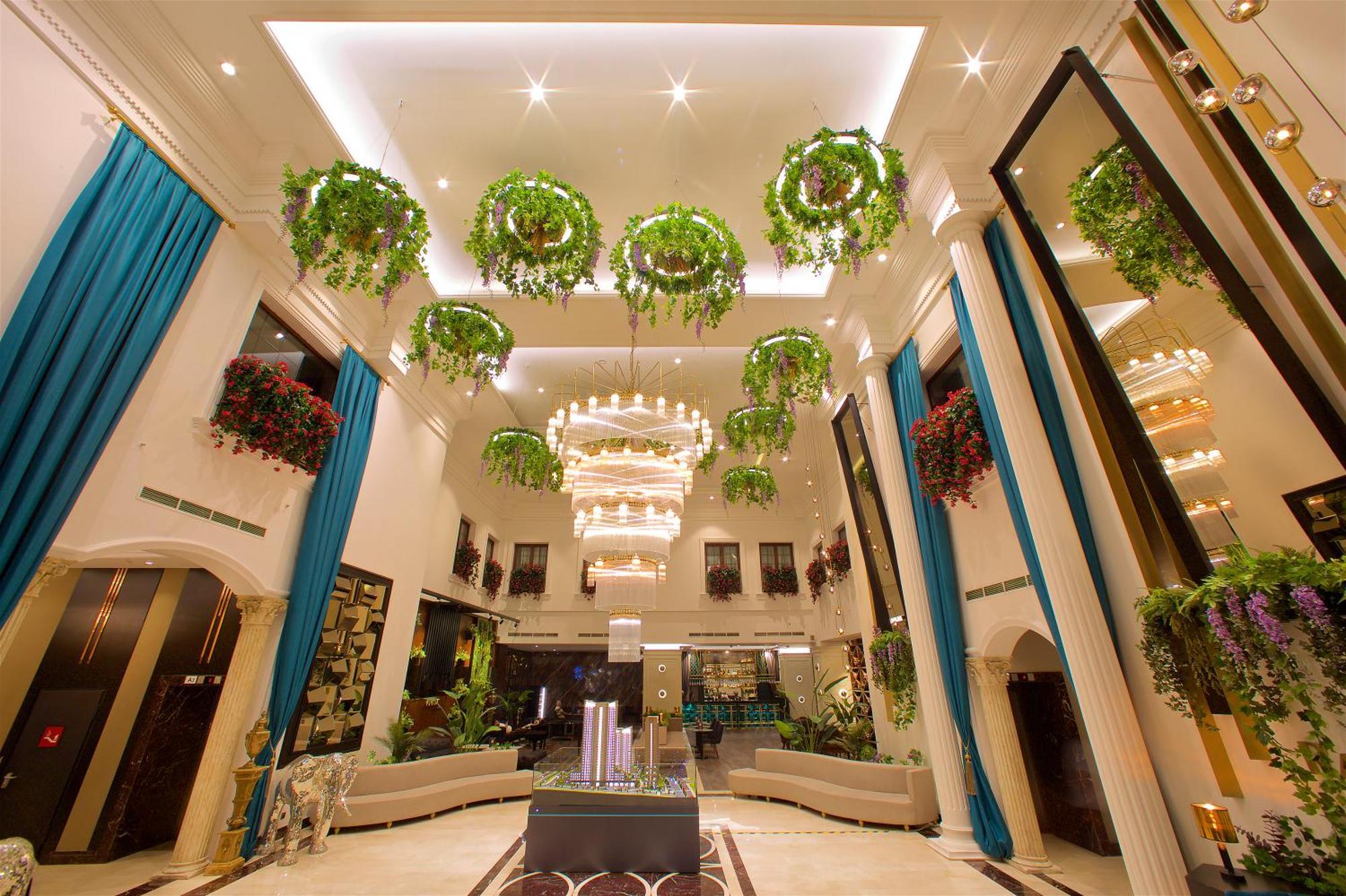 Ramada By Wyndham Istanbul Merter Εξωτερικό φωτογραφία Lobby