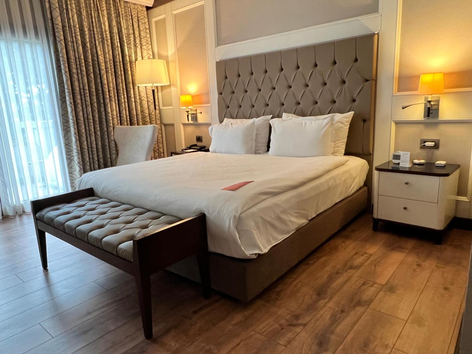 Ramada By Wyndham Istanbul Merter Εξωτερικό φωτογραφία A bedroom at the hotel