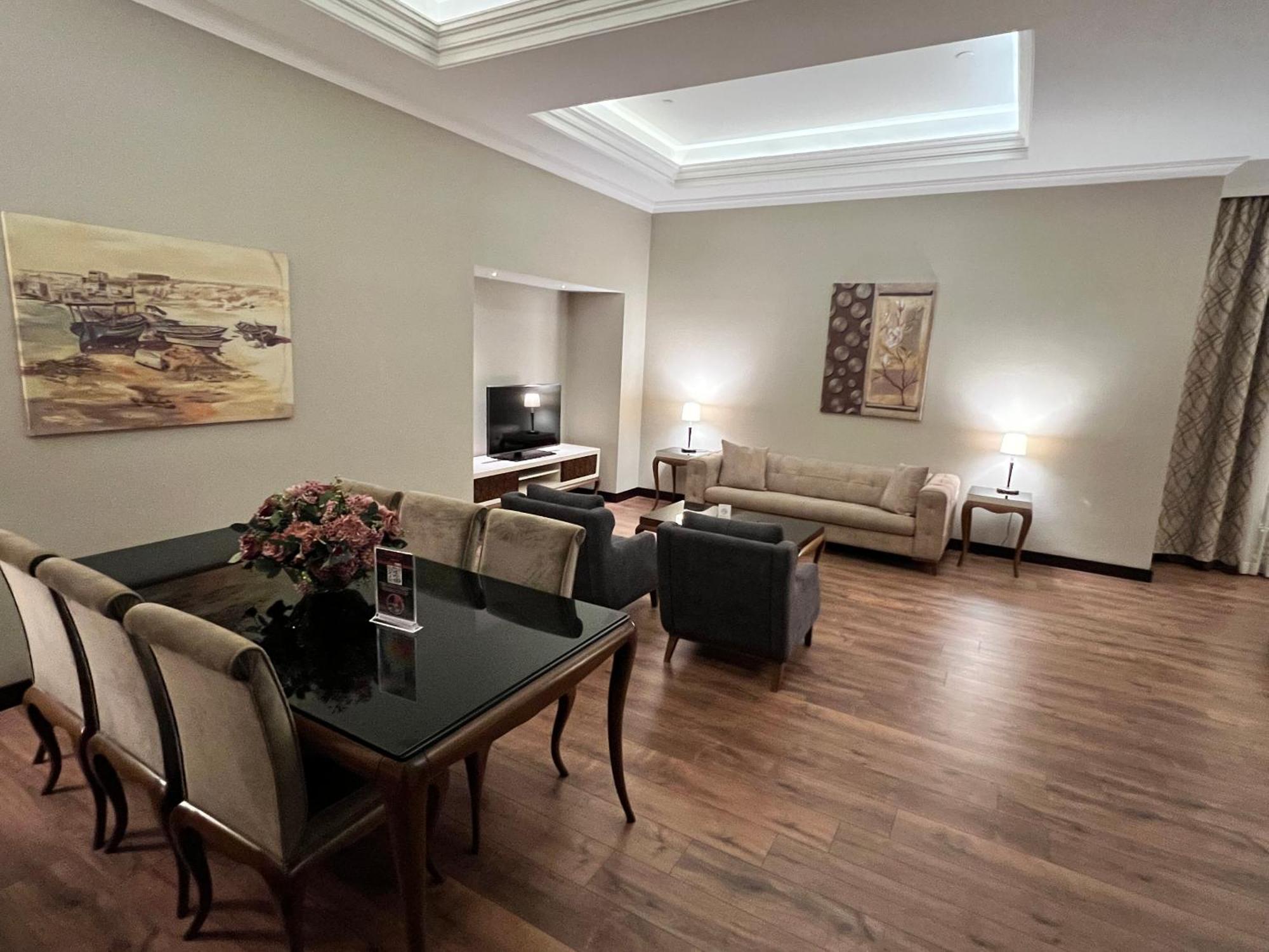 Ramada By Wyndham Istanbul Merter Εξωτερικό φωτογραφία Suite